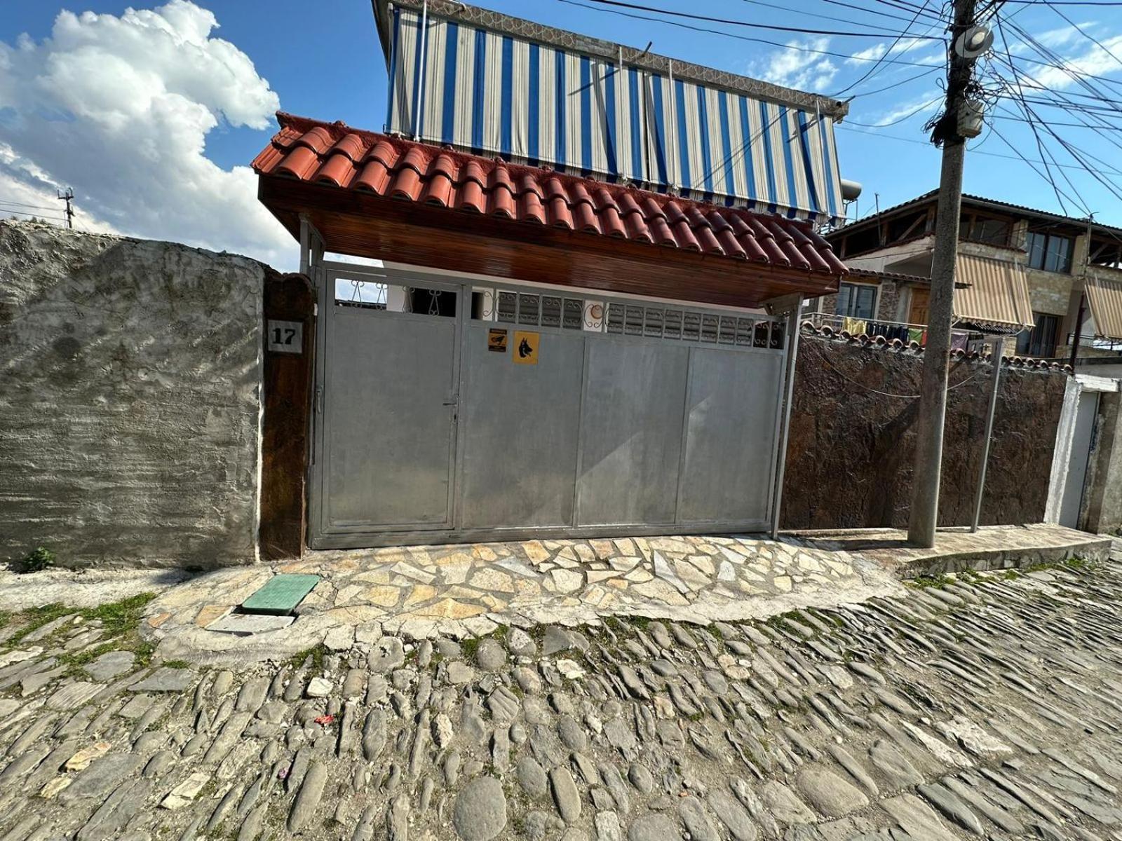 Guesthouse Albi Berat Eksteriør bilde