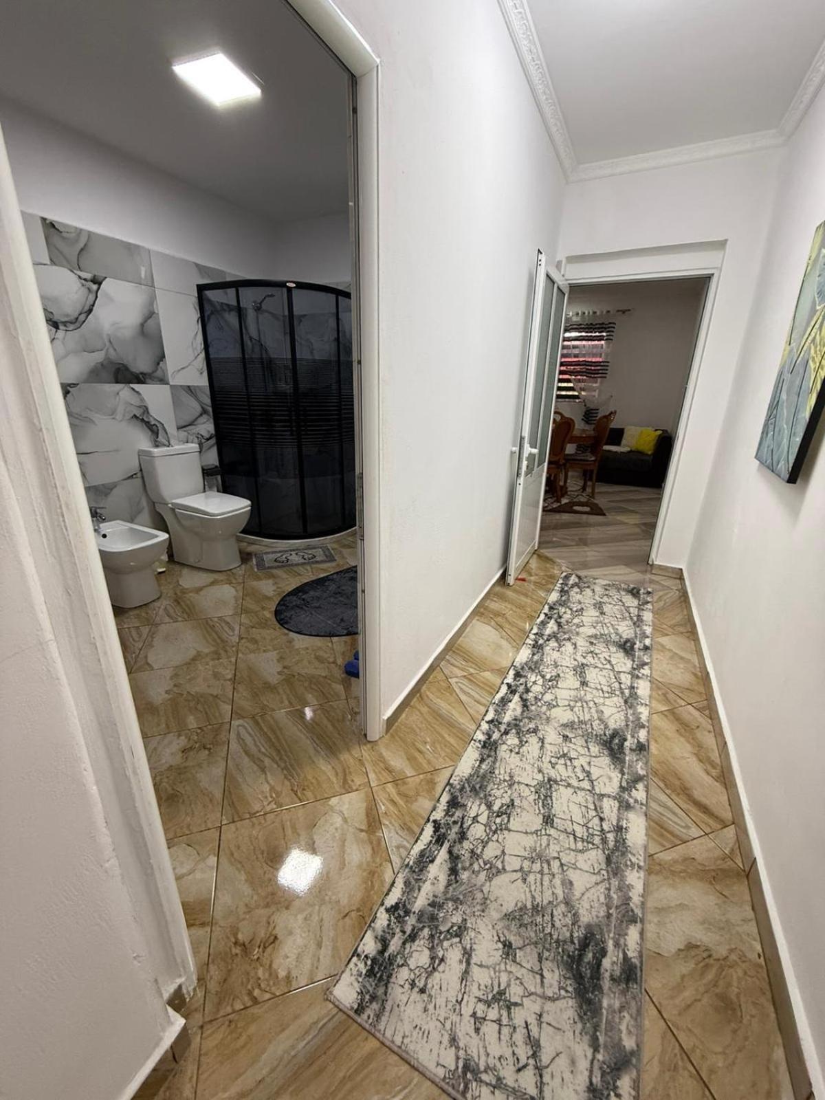 Guesthouse Albi Berat Eksteriør bilde